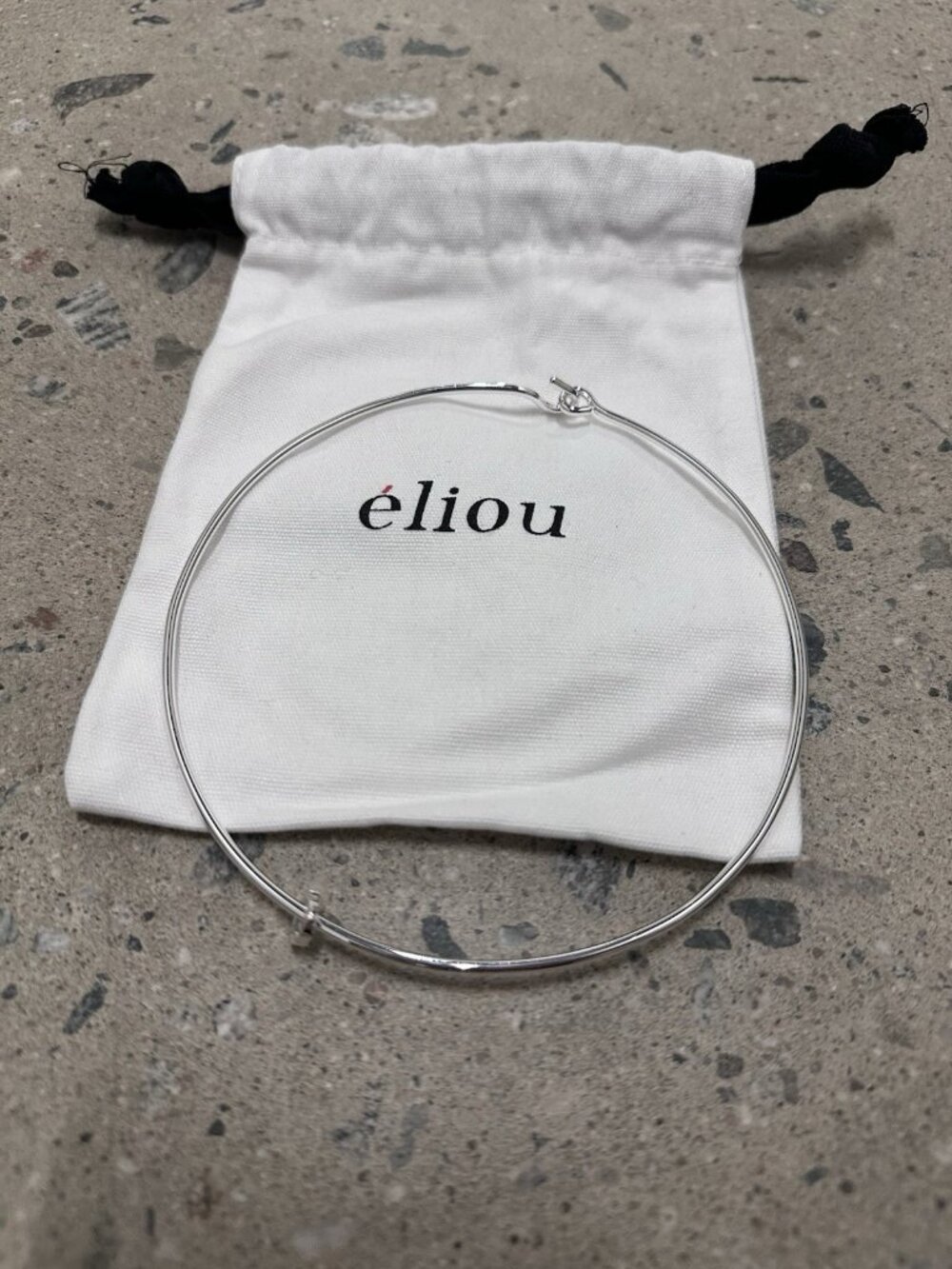 Eliou Necklace in Silver Plated Wire